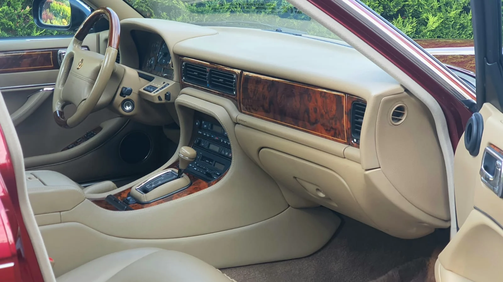 Daimler X300